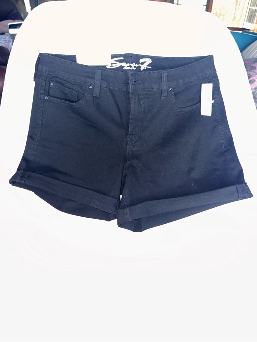 Seven7 Women's Mid Rise Roll Cuff Short  Size 14W NWT